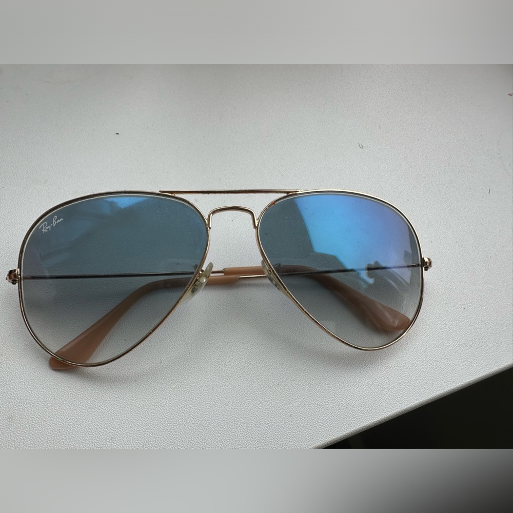 Blue aviator ray bans